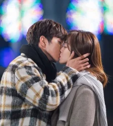 مسلسل بطلي الغريب My Strange Hero حلقة 13